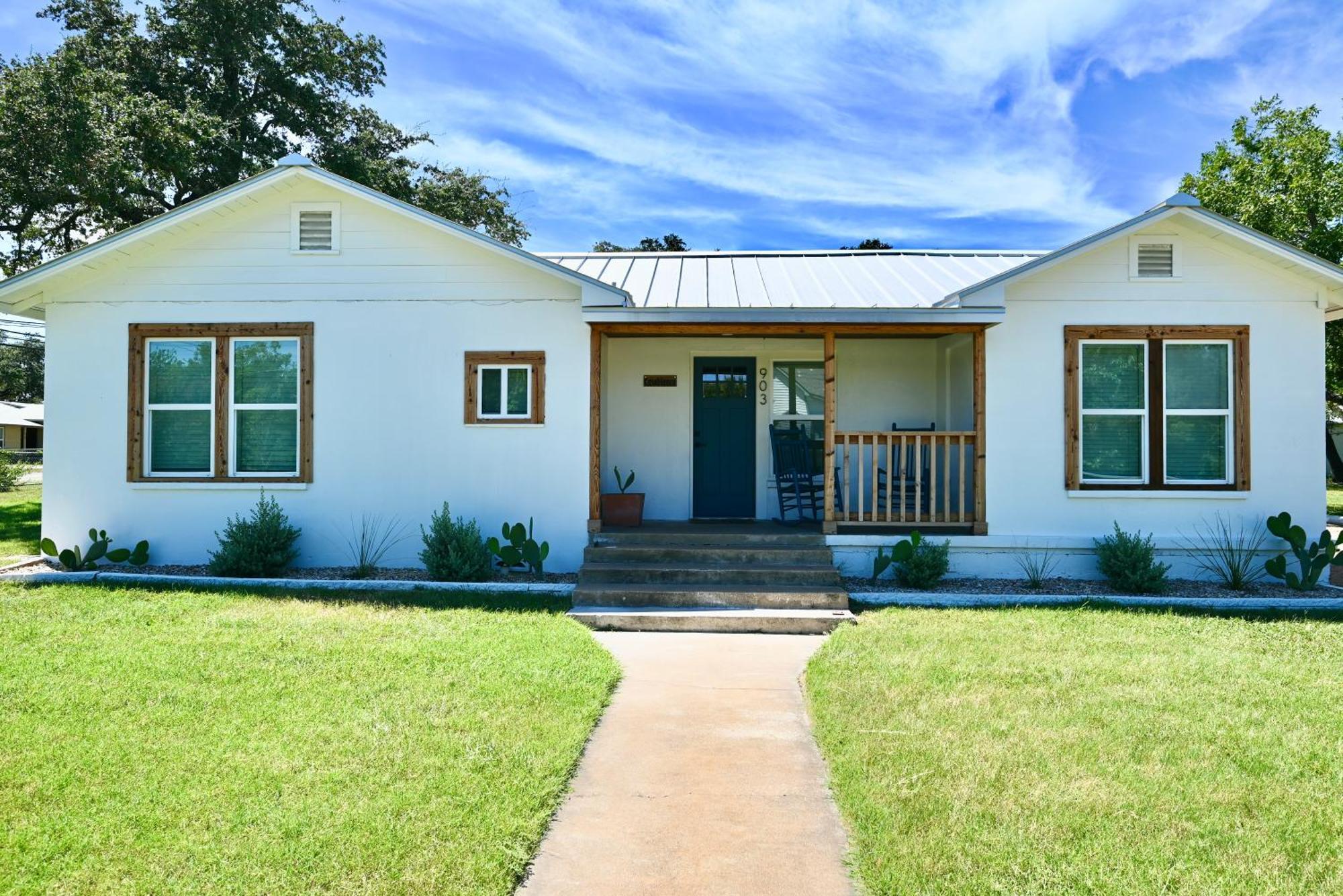 Blanco County Inn & Guesthouses エクステリア 写真