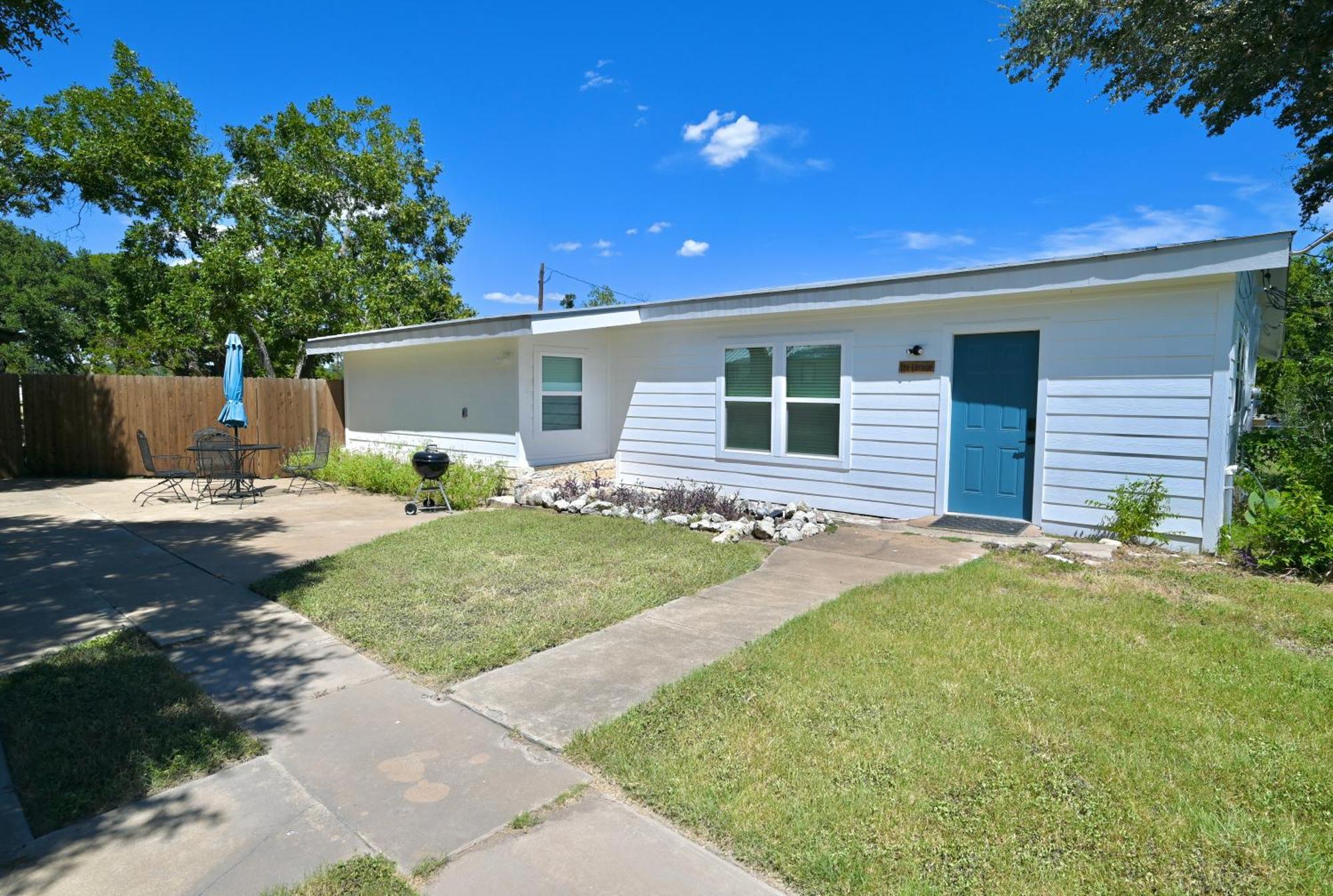 Blanco County Inn & Guesthouses エクステリア 写真