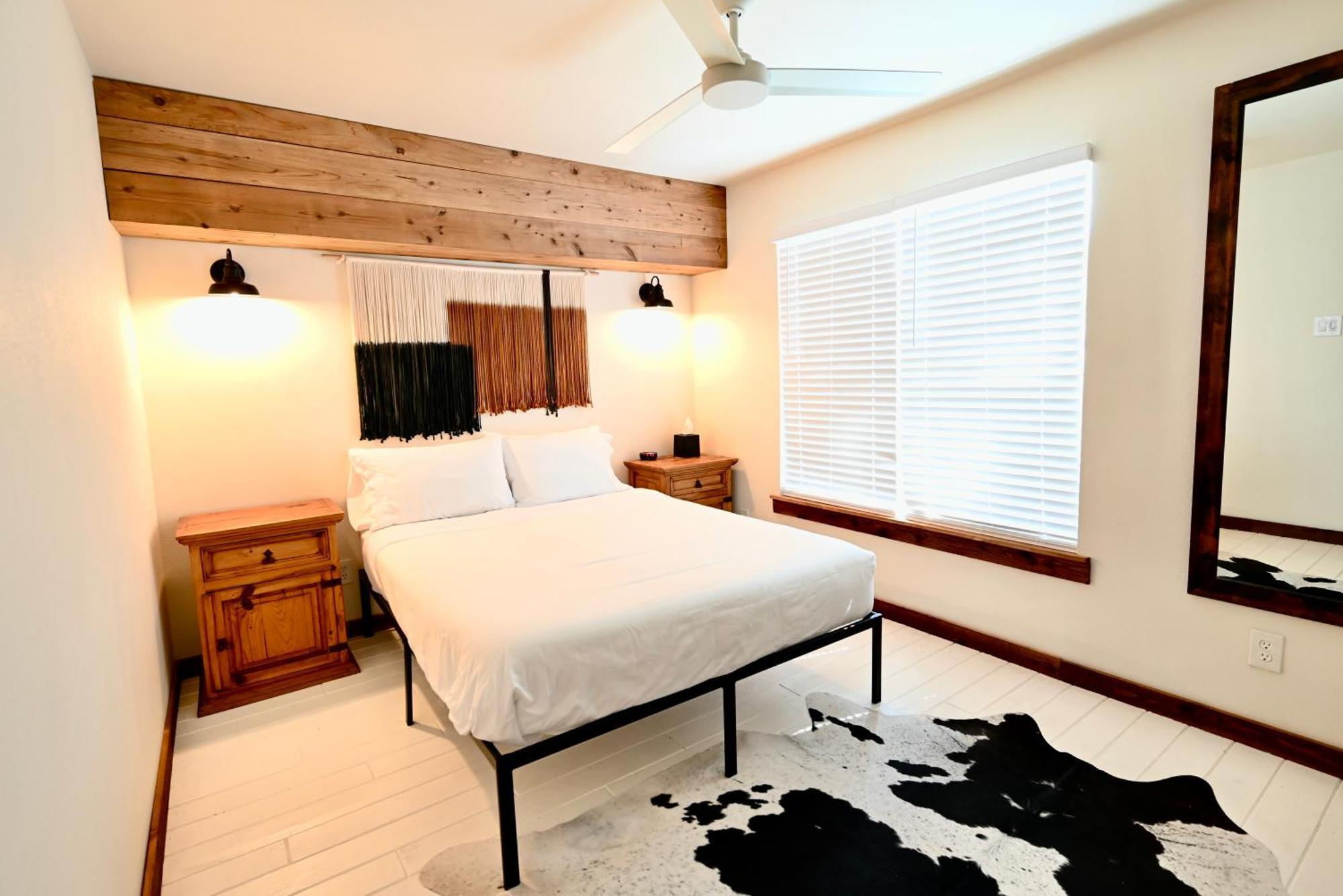Blanco County Inn & Guesthouses エクステリア 写真
