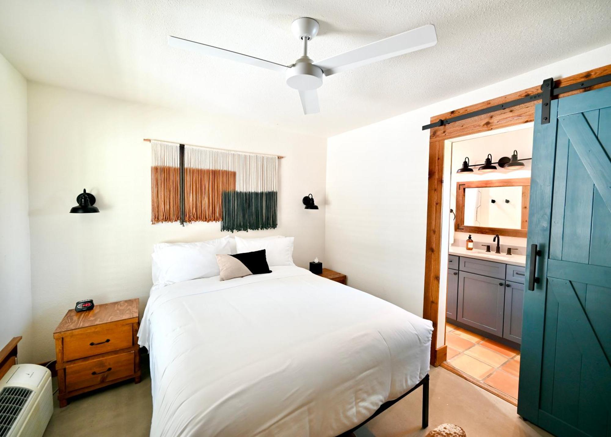 Blanco County Inn & Guesthouses エクステリア 写真